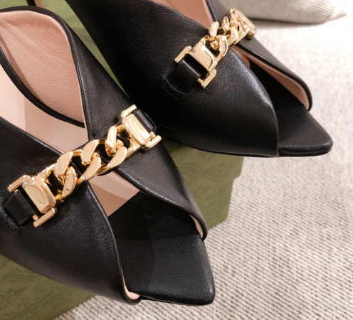 Gvc*1 Sandals 032