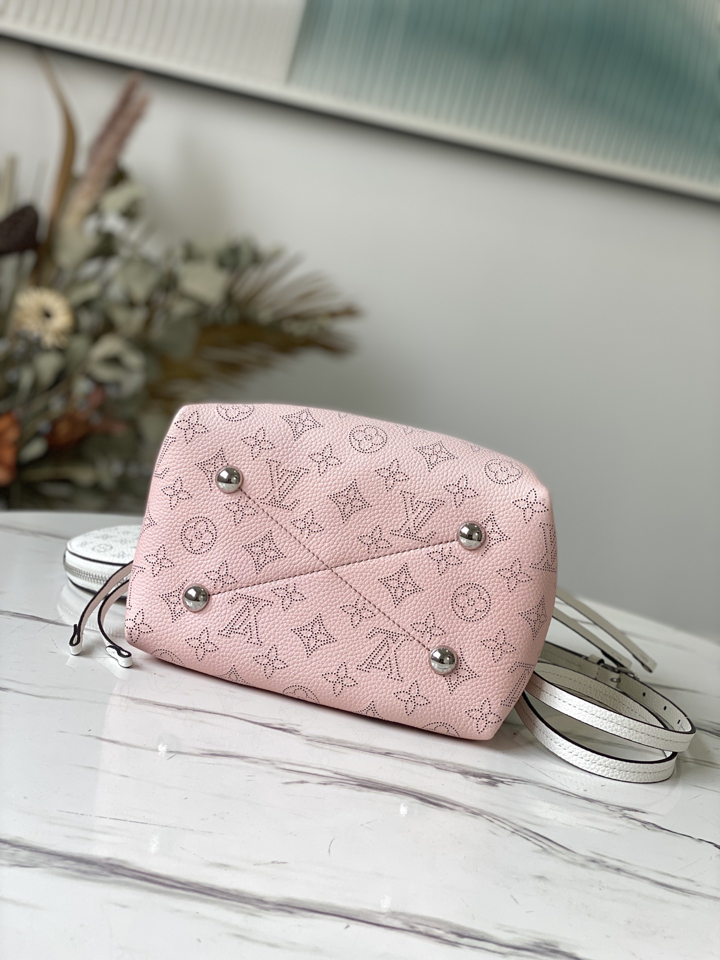 L0vis Vvtt0n Bella Bag