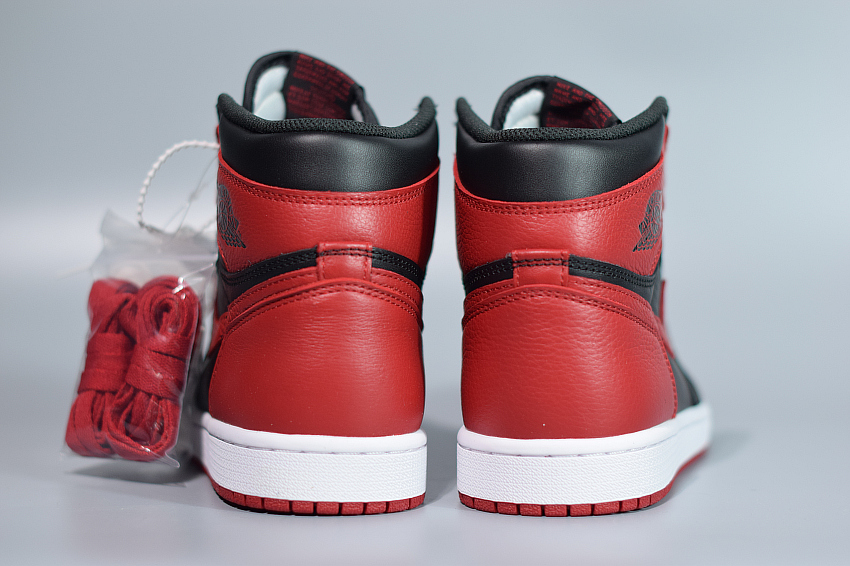 Air Jordan 1 Banned AJ1