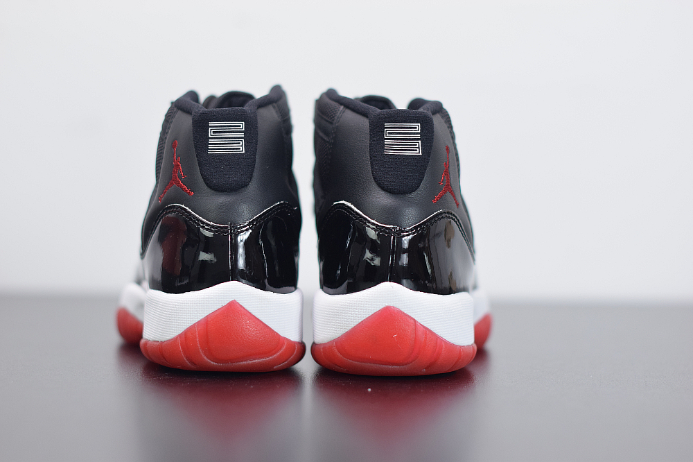 Air Jordan 11 Retro Bred
