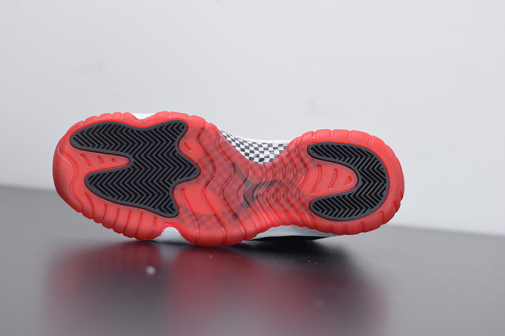 Air Jordan 11 Retro Bred
