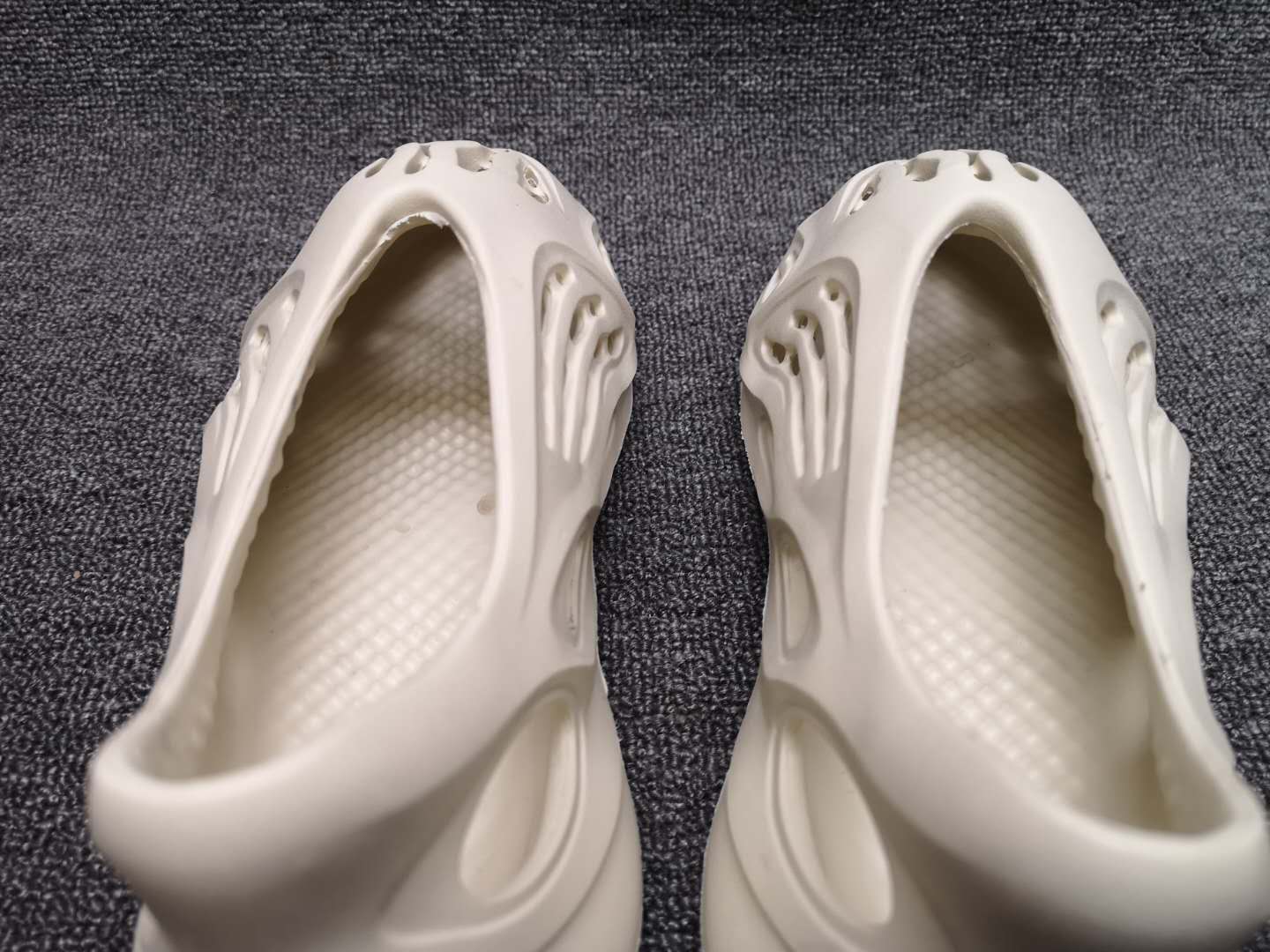 Yezzy Foam Runner