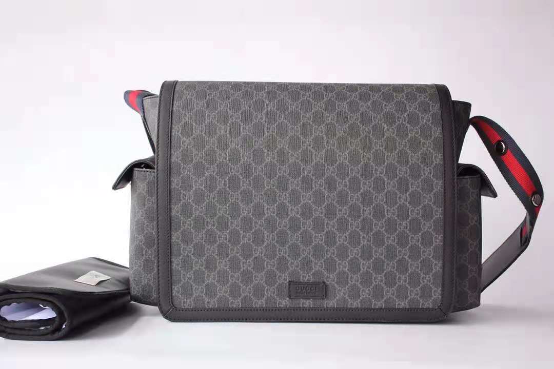 Gvc*1 Svp*me dipper bag
