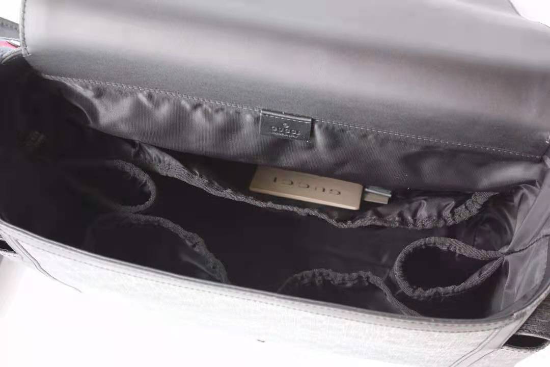 Gvc*1 Svp*me dipper bag