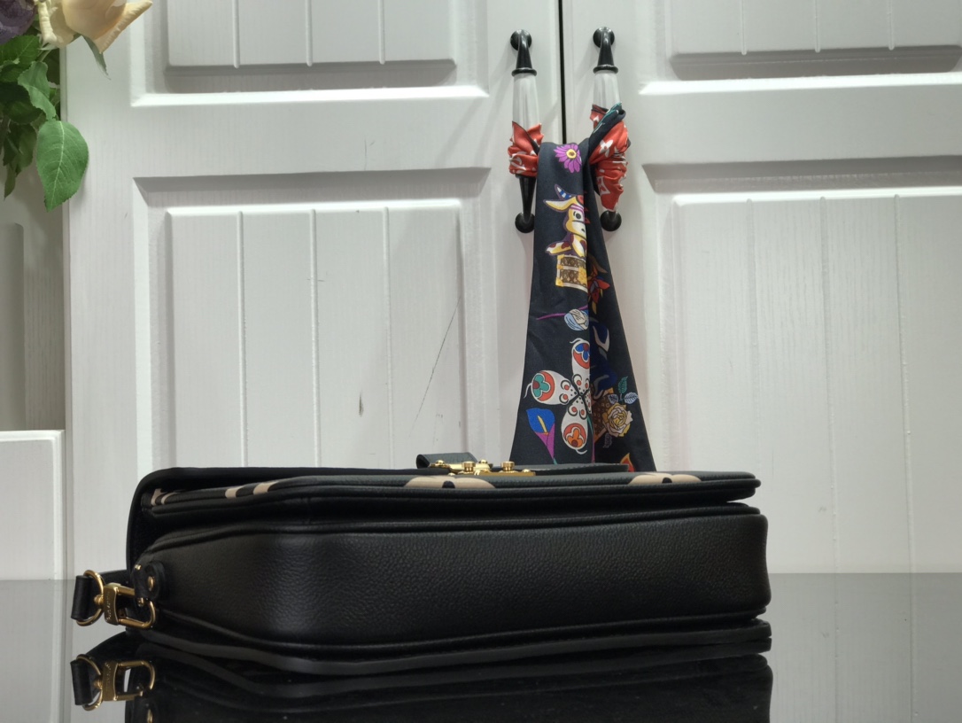 Bagsaaa L0vis Vvtt0n M45773 Pochette Métis Bicolor - 25 x 19 x 7 cm