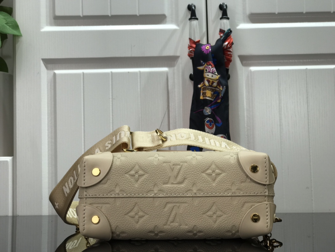 LV PETITE MALLE SOUPLE M45393