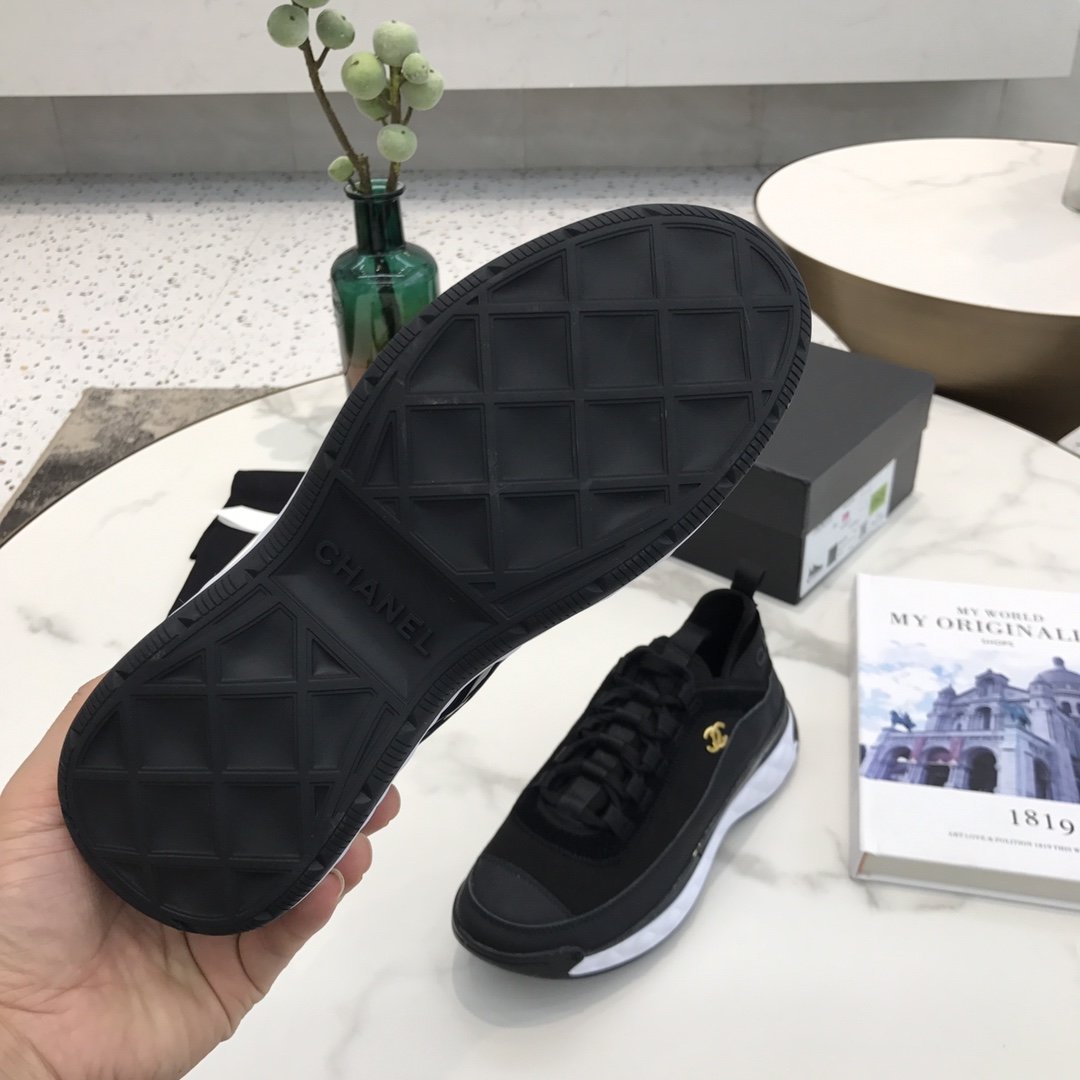 Ch**el Sneaker 001