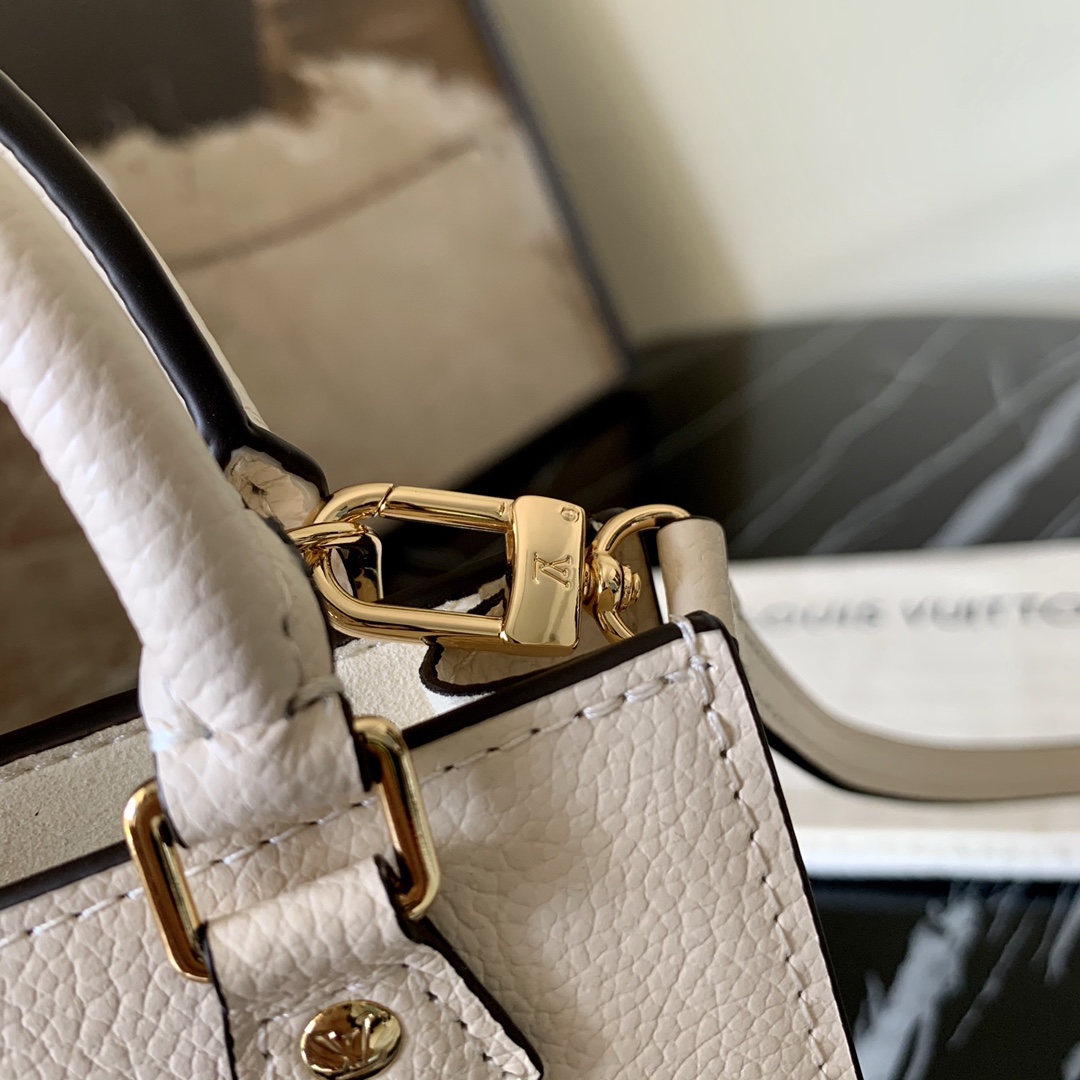 L0vis Vvtt0n Petit Sac Plat bag 002