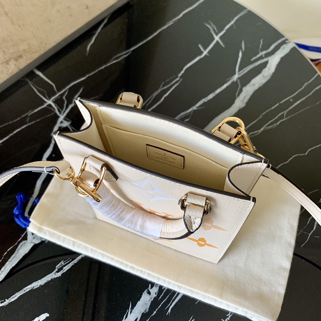 L0vis Vvtt0n Petit Sac Plat bag 002