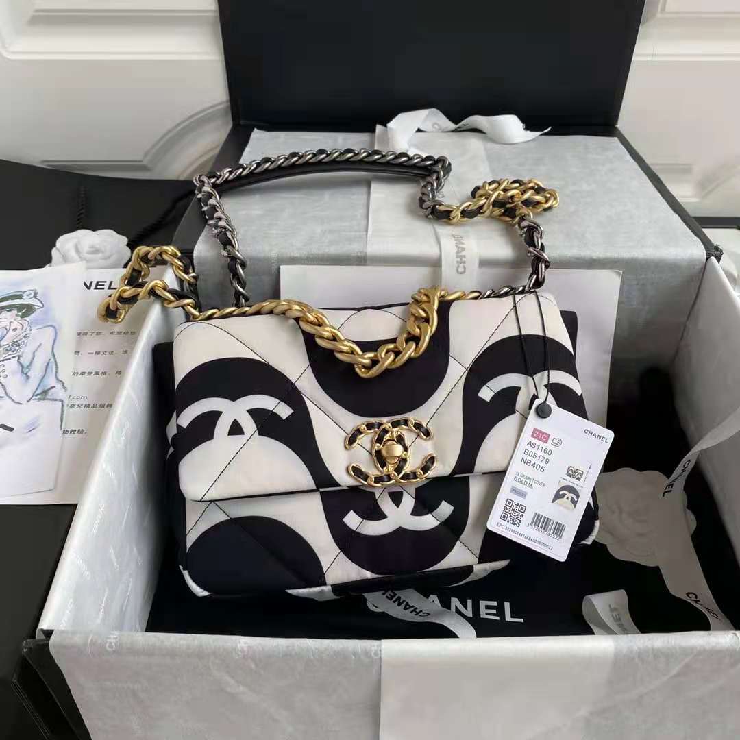Ch**el 19 Bag 26cm 01