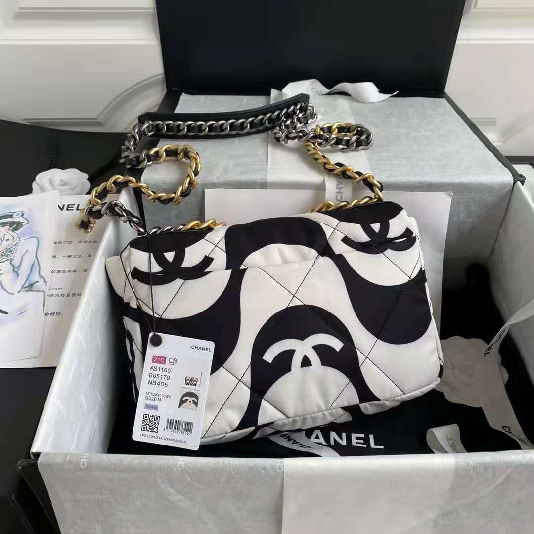 Ch**el 19 Bag 26cm 01