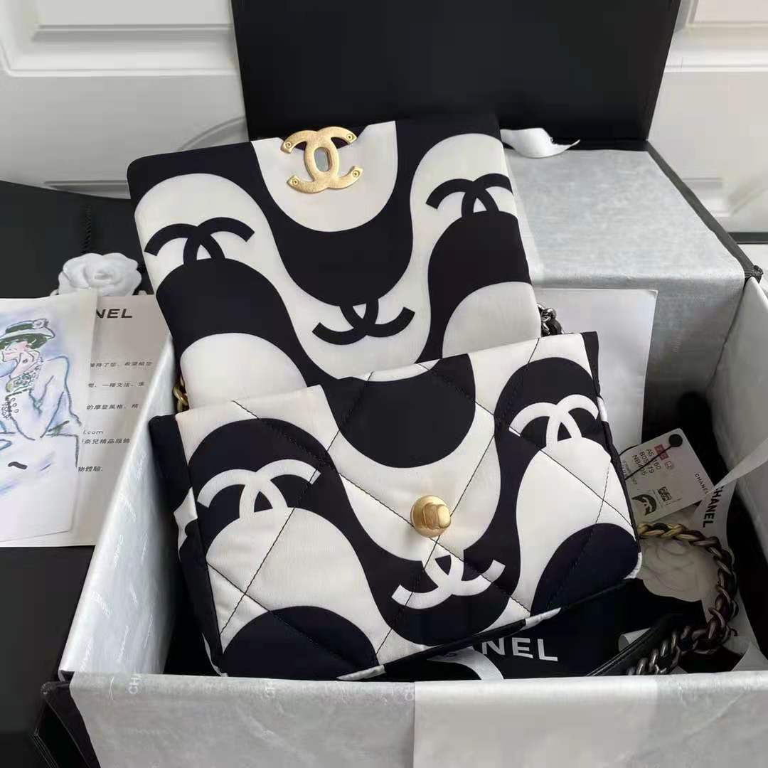 Ch**el 19 Bag 26cm 01