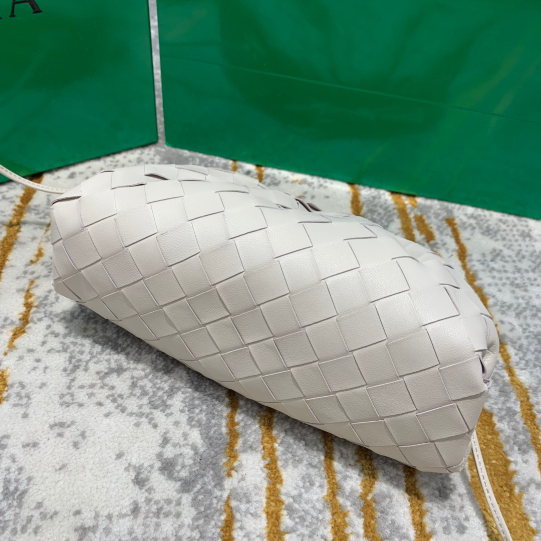 B0tt*ga Ven*ta The Pouch Bag 001