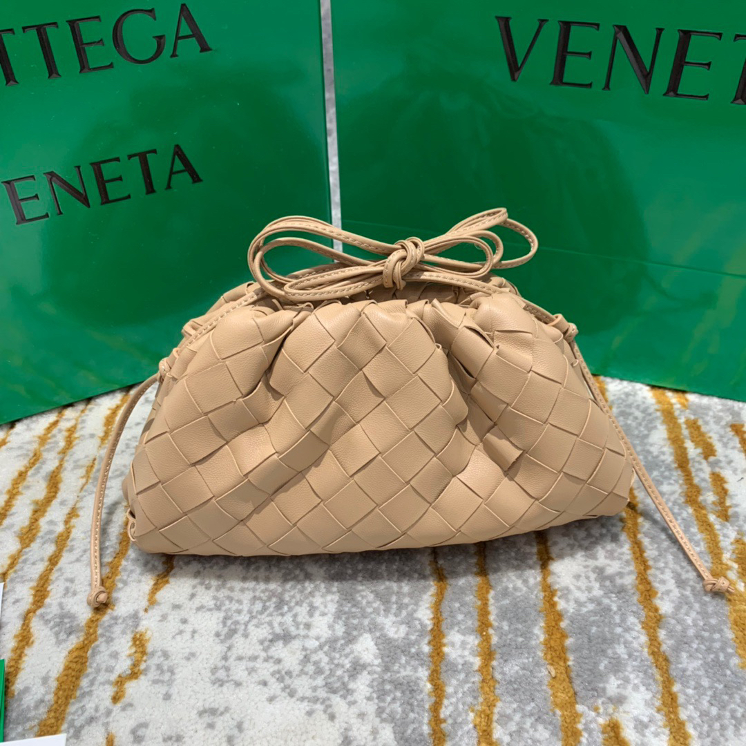 B0tt*ga Ven*ta The Pouch Bag 003