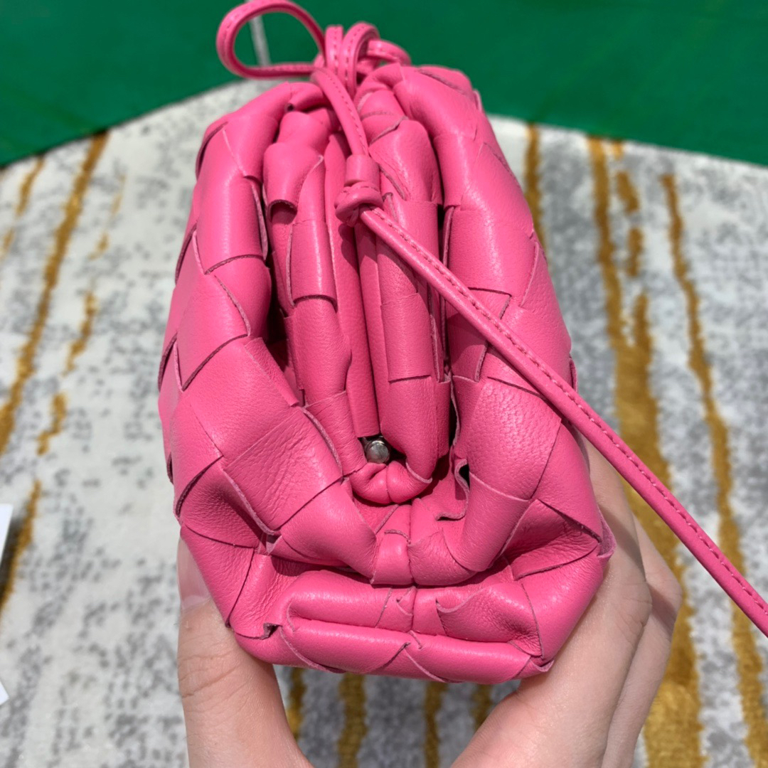 B0tt*ga Ven*ta The Pouch Bag 004