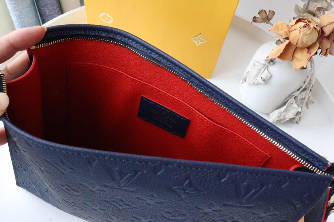L0vis Vvtt0n Monogram Eclipse Pochette Voyage