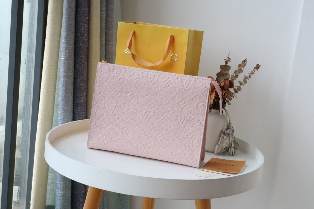 L0vis Vvtt0n Monogram Eclipse Pochette Voyage pink