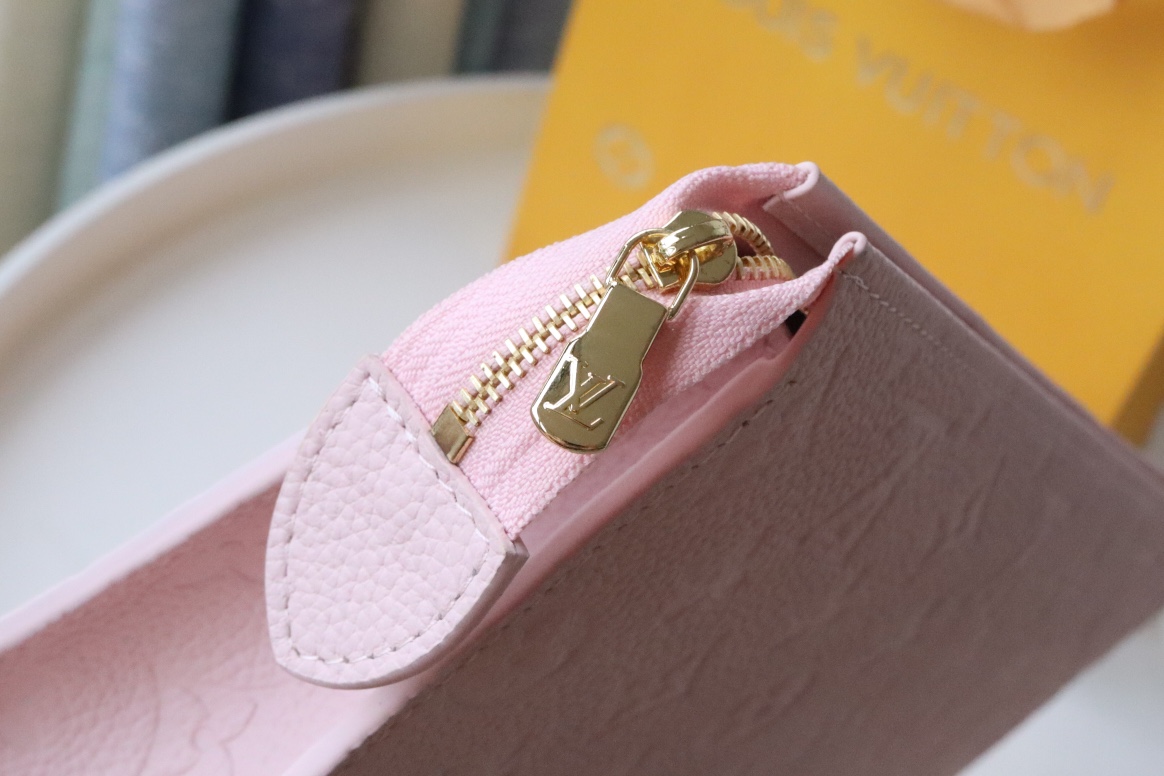 L0vis Vvtt0n Monogram Eclipse Pochette Voyage pink