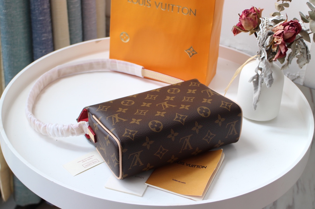 LV Monogram VINTAGE HANDBAG M41966