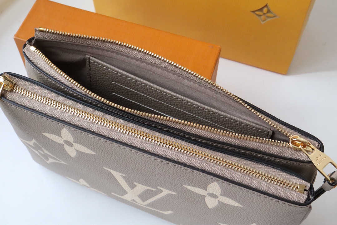 L0vis Vvtt0n Double Zip Pochette Monogram 001