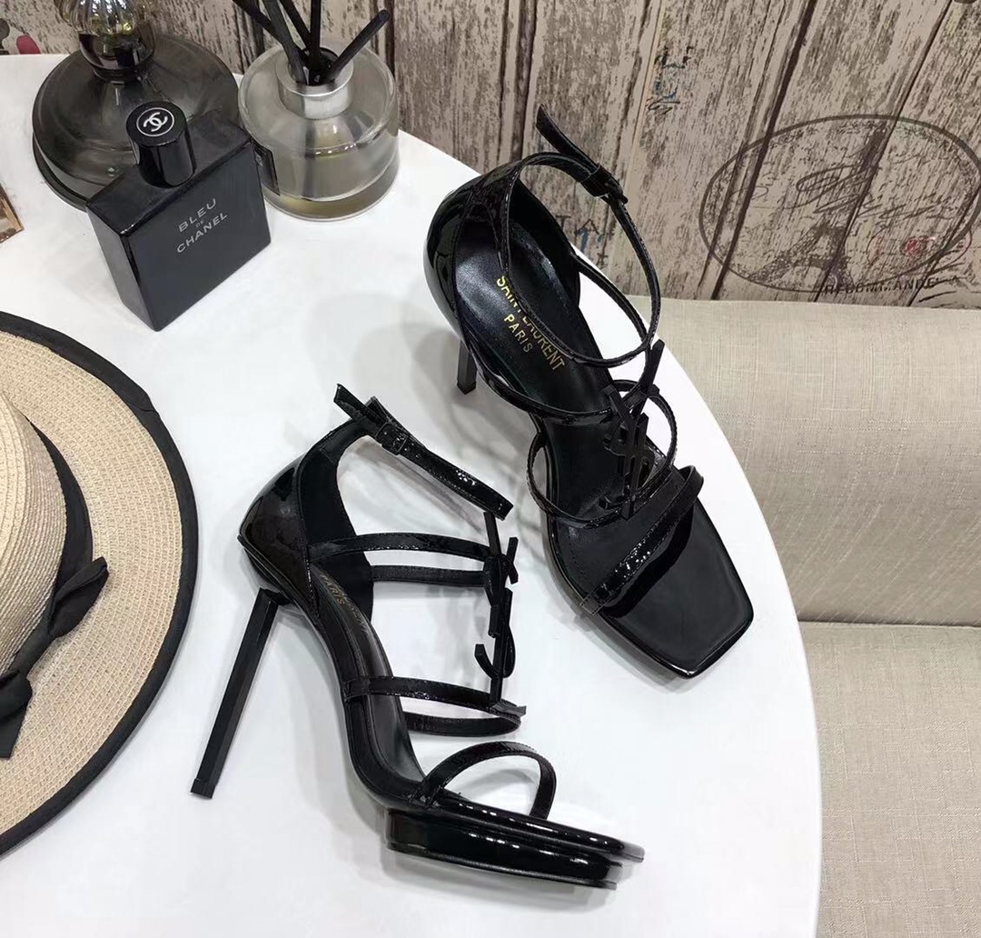 Y51 Heels