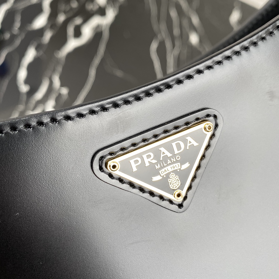 Pra*a 1BC148 leather mini shoulder bag