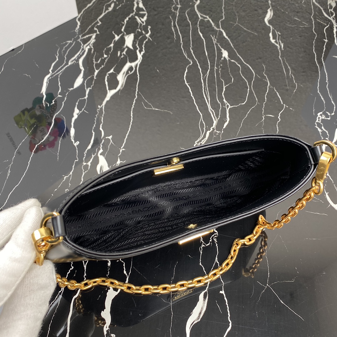 Pra*a 1BC148 leather mini shoulder bag