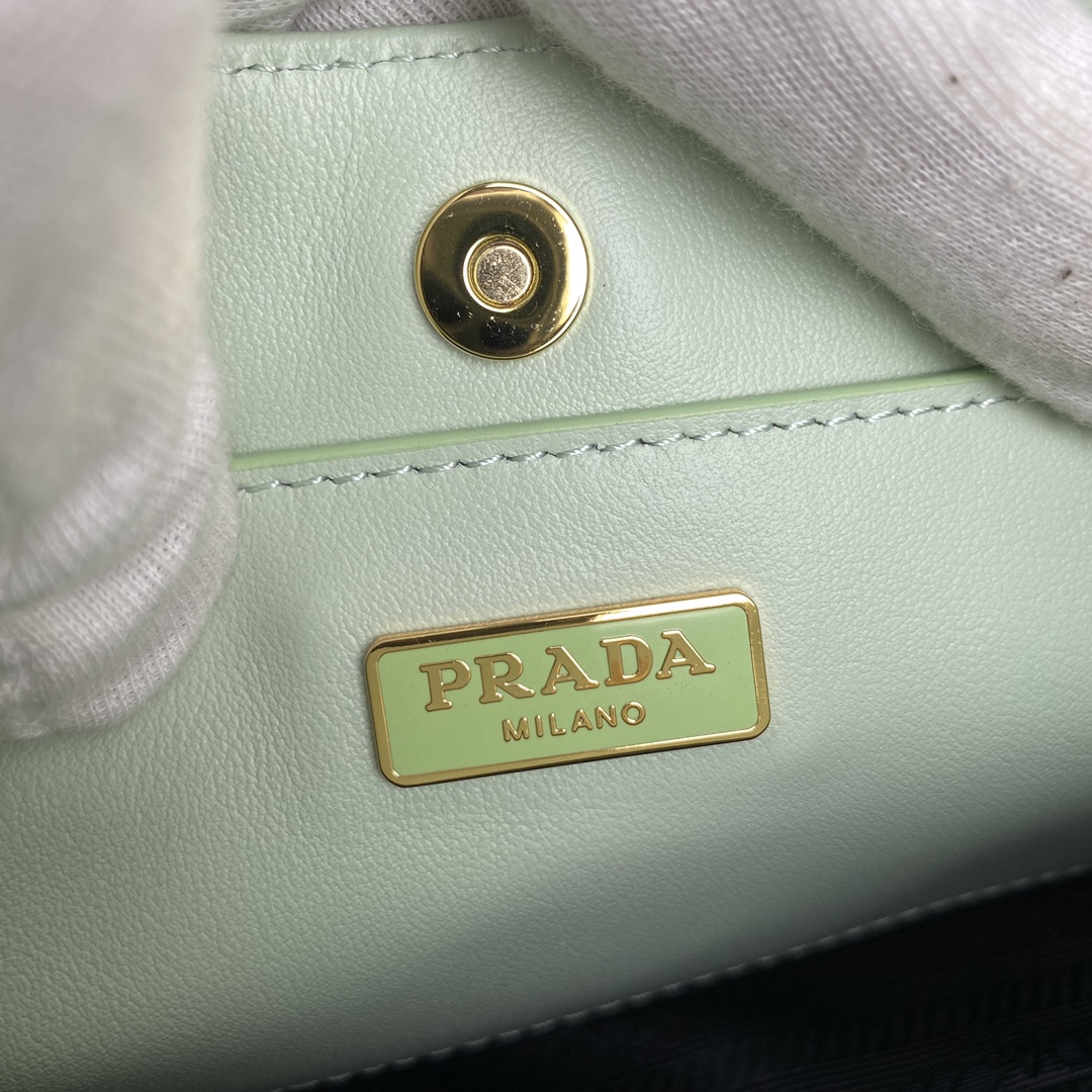 Pra*a 1BC148 leather mini shoulder bag 001