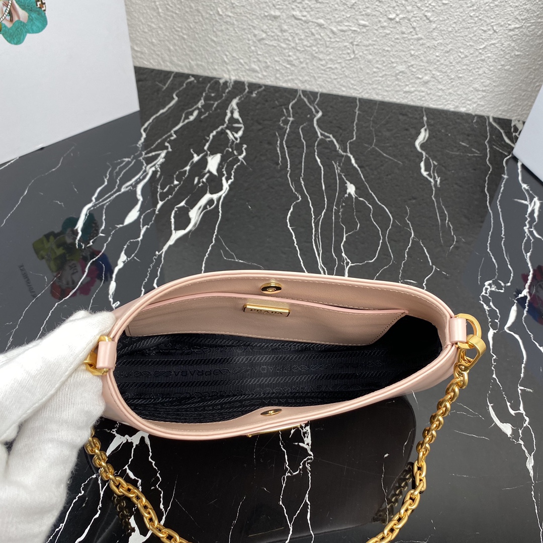 Pra*a 1BC148 leather mini shoulder bag 002