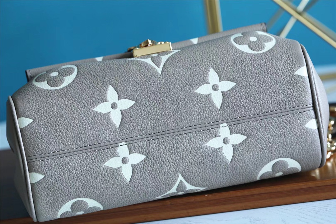 LV Favorite Monogram Empreinte Leather Bag M45813 002