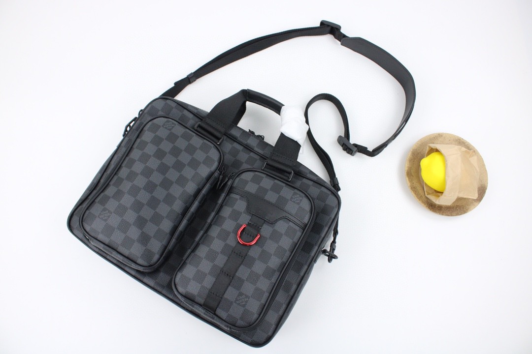L0vis Vvtt0n UTILITY BUSINESS BAG N40278