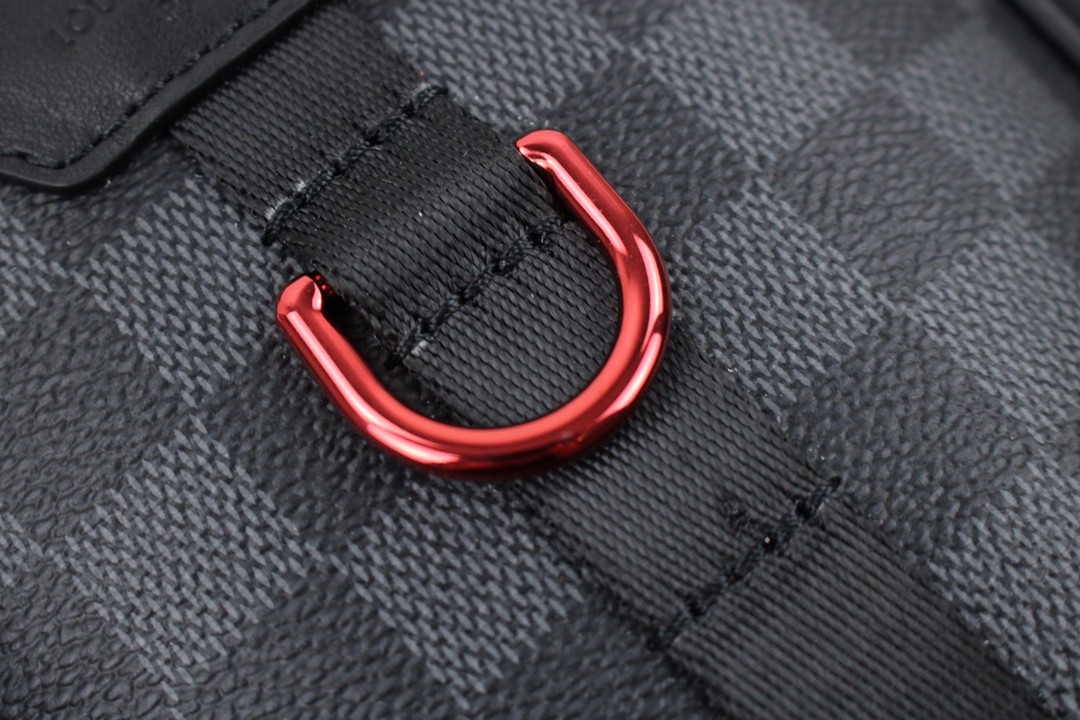 L0vis Vvtt0n UTILITY BUSINESS BAG N40278