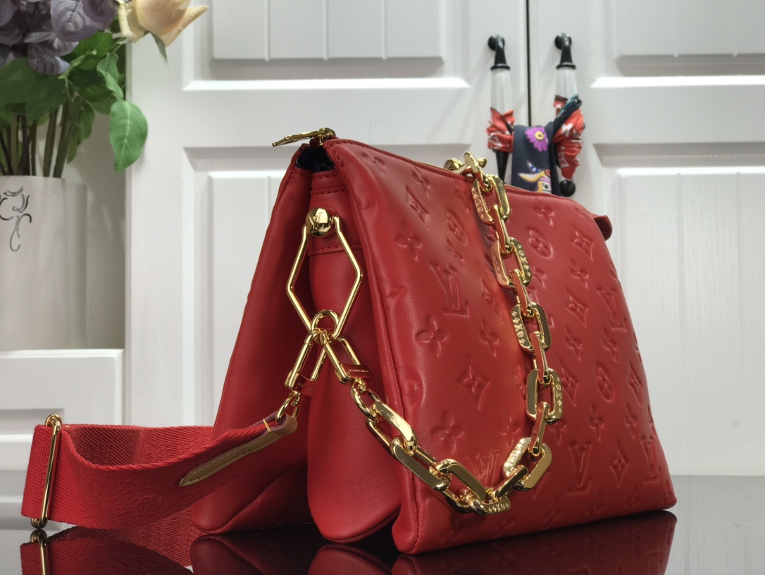 LV COUSSIN PM M57790 Red