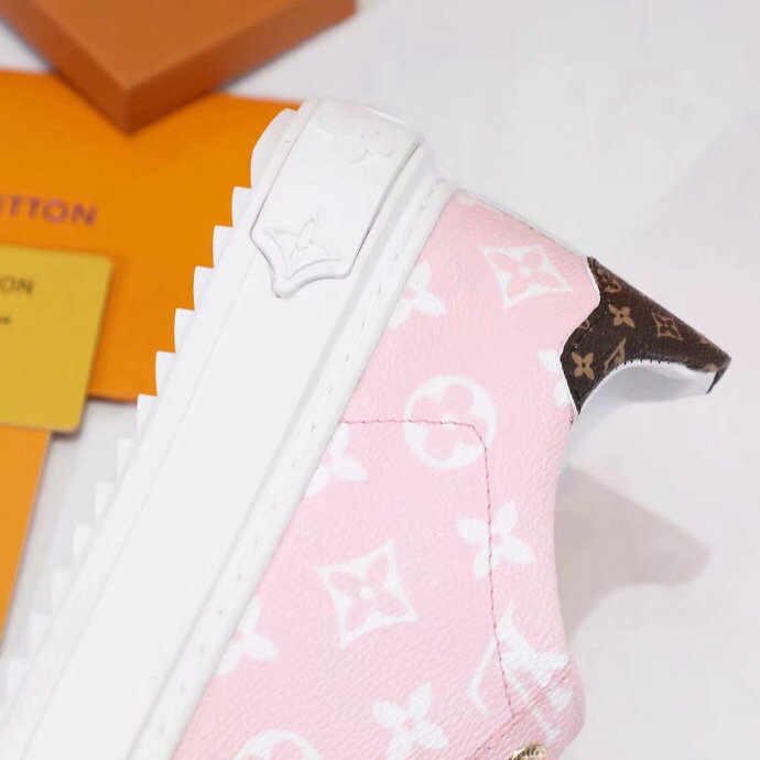 L0vis Vvtt0n SNEAKER 001