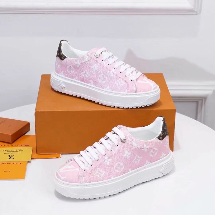 L0vis Vvtt0n SNEAKER 001