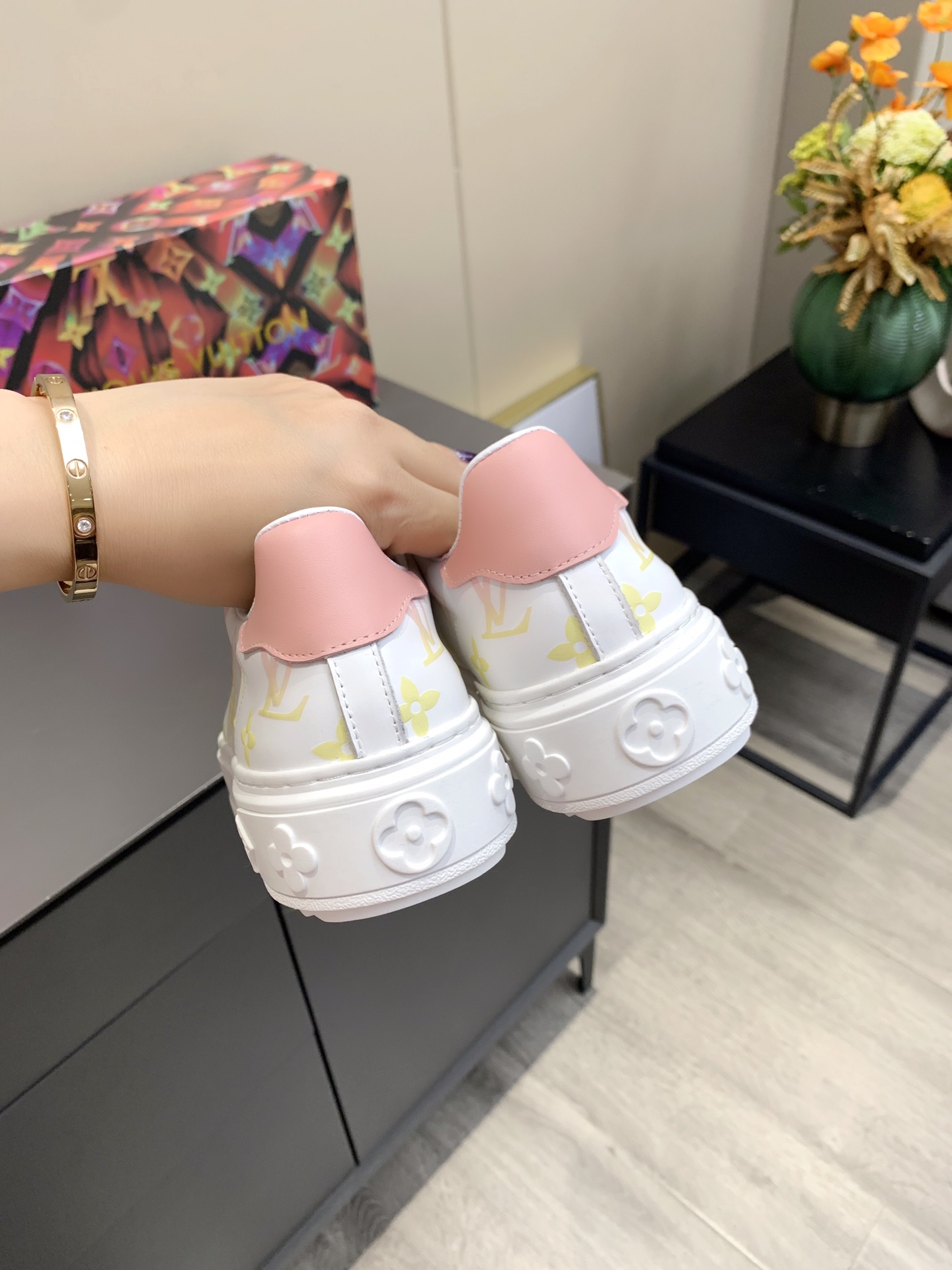 L0vis Vvtt0n SNEAKER 002