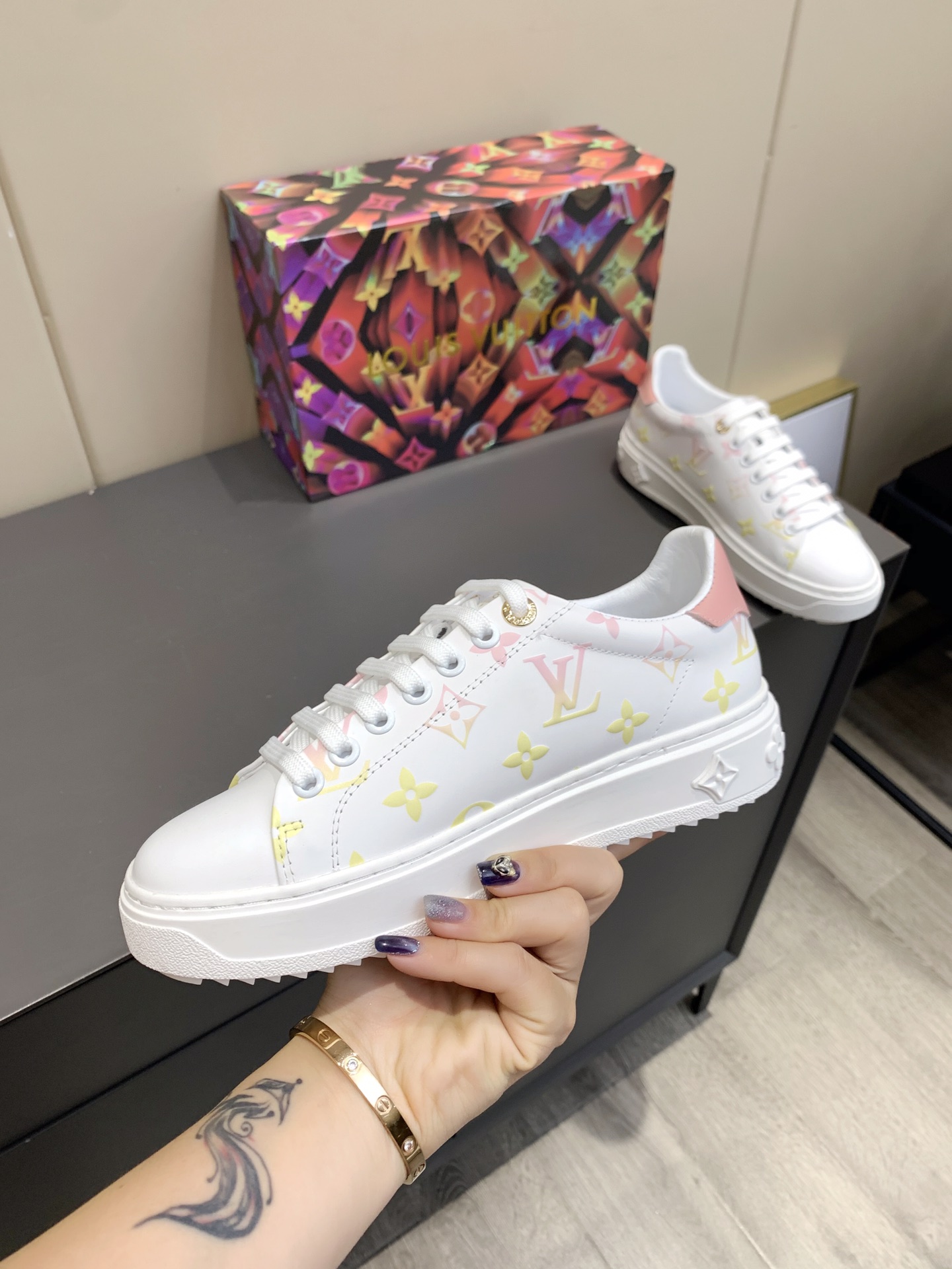 L0vis Vvtt0n SNEAKER 002