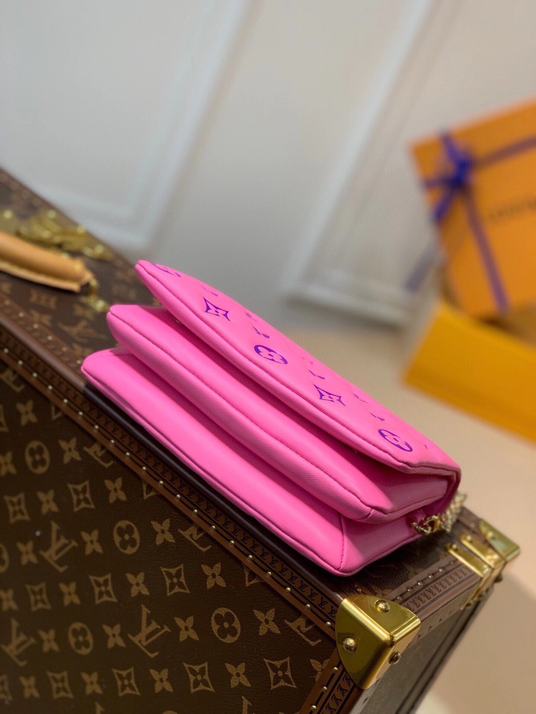 L0vis Vvtt0n Pochette Coussin Chain Bag 001