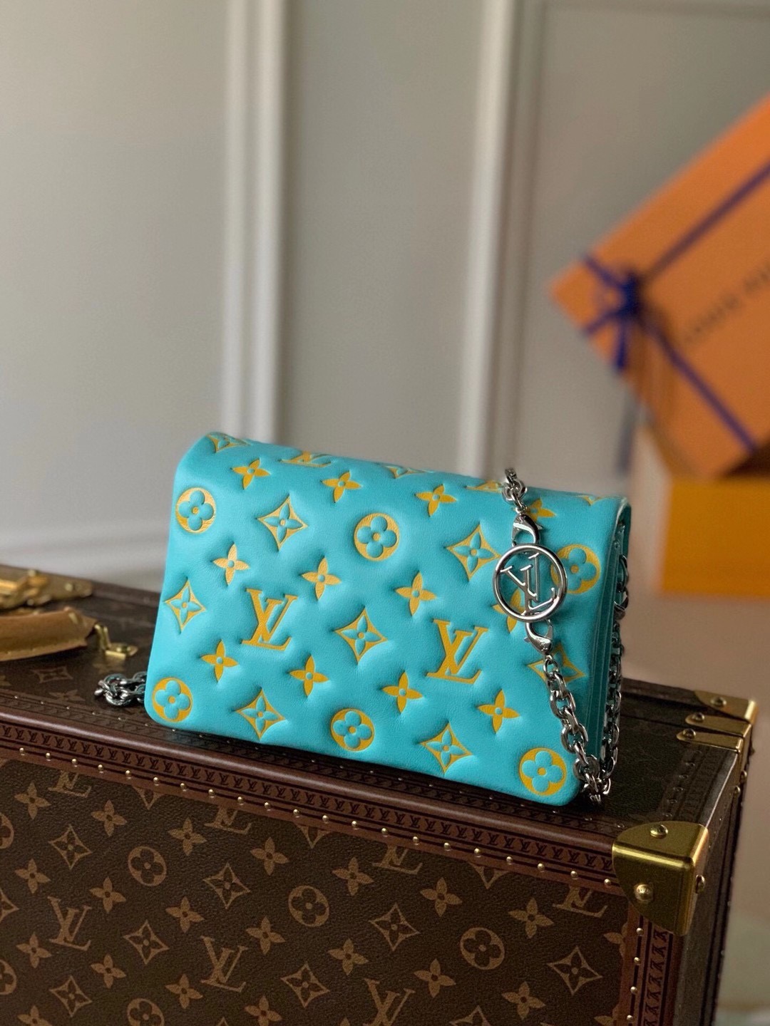 L0vis Vvtt0n Pochette Coussin Chain Bag 003