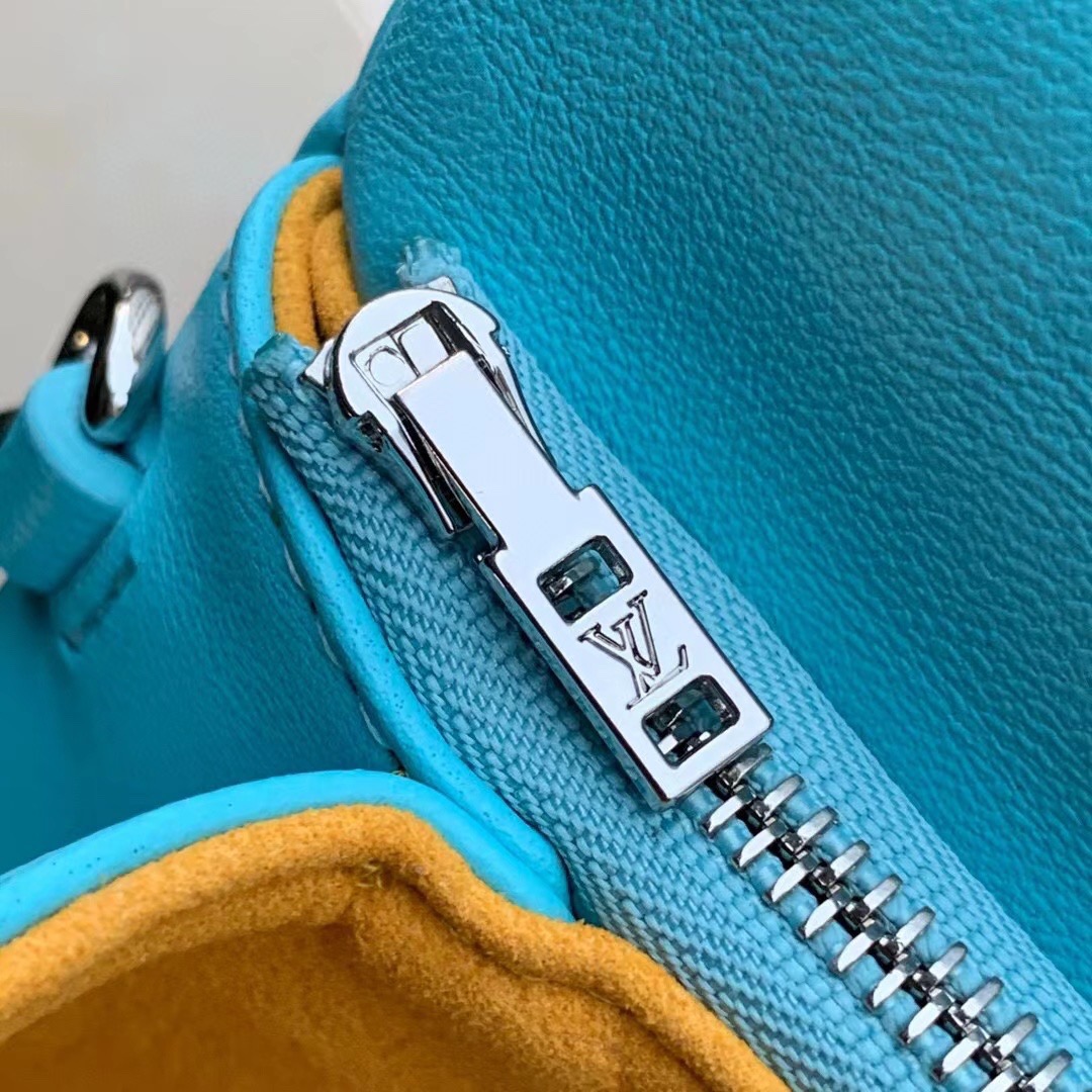 L0vis Vvtt0n Pochette Coussin Chain Bag 003