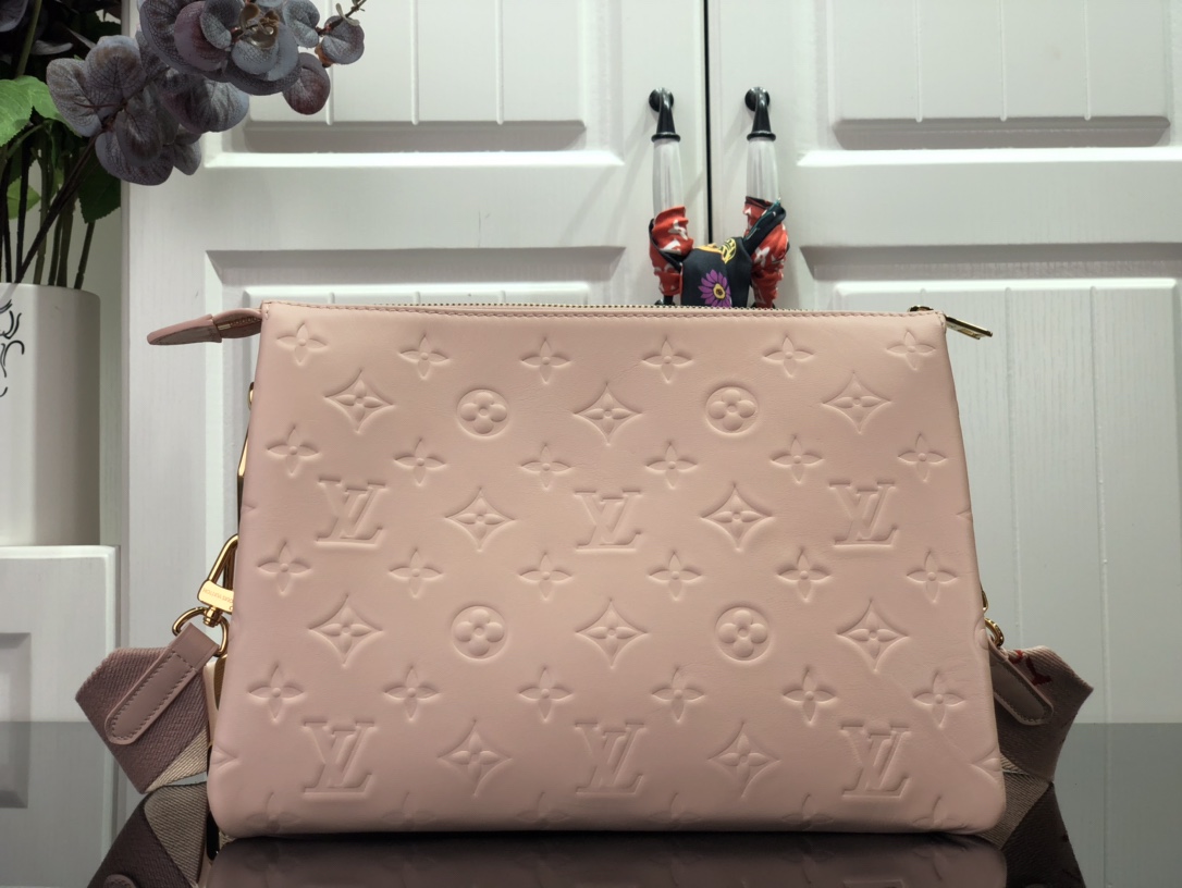 LV COUSSIN PM M58739