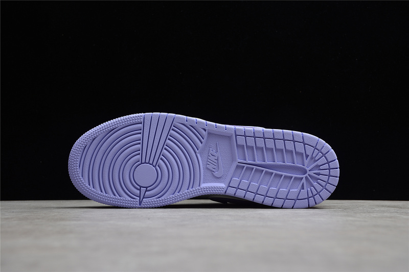 Air Jordan 1 Low SE AJ1