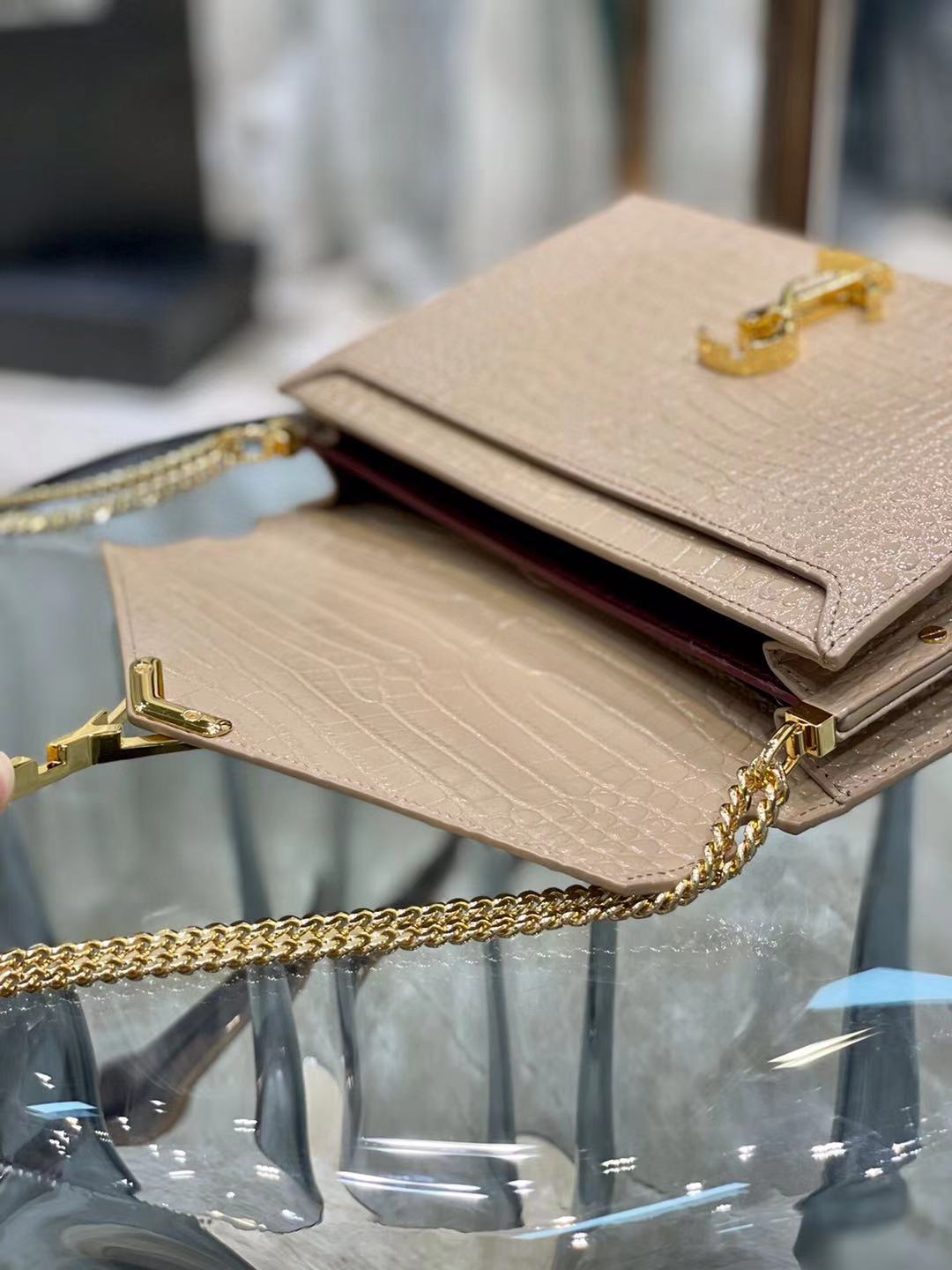 Y51 Cassandra Crocodile embossedBag