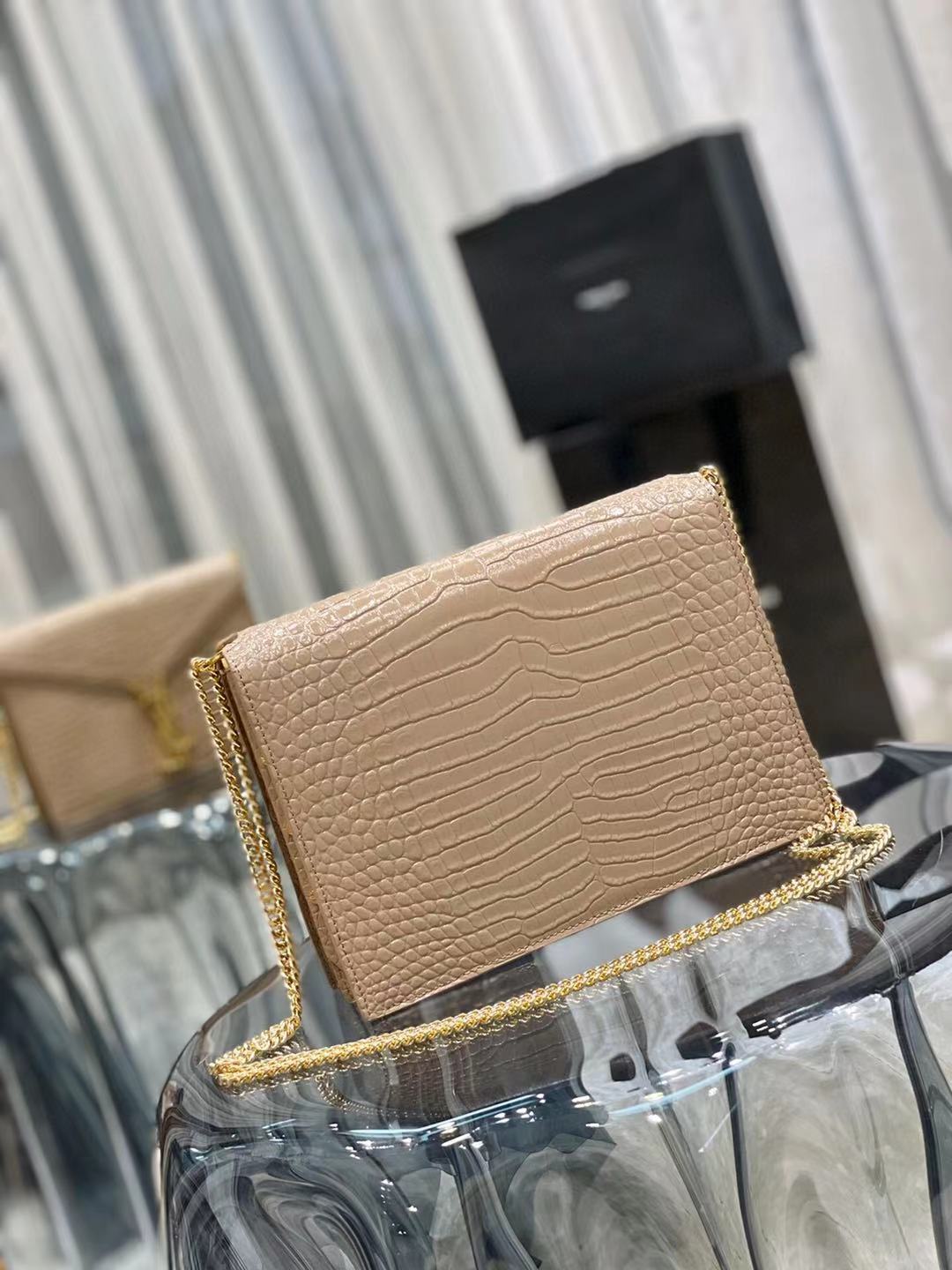 Y51 Cassandra Crocodile embossedBag