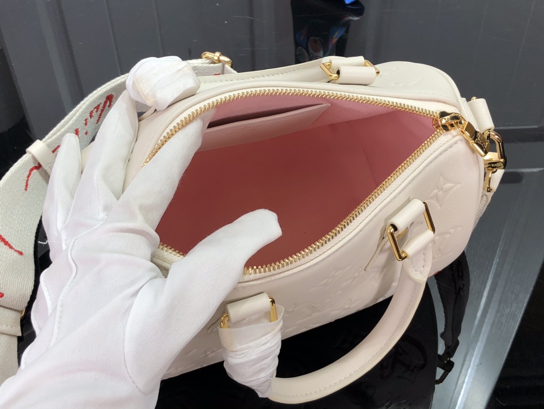 LV SPEEDY BANDOULIERE 22 M58736