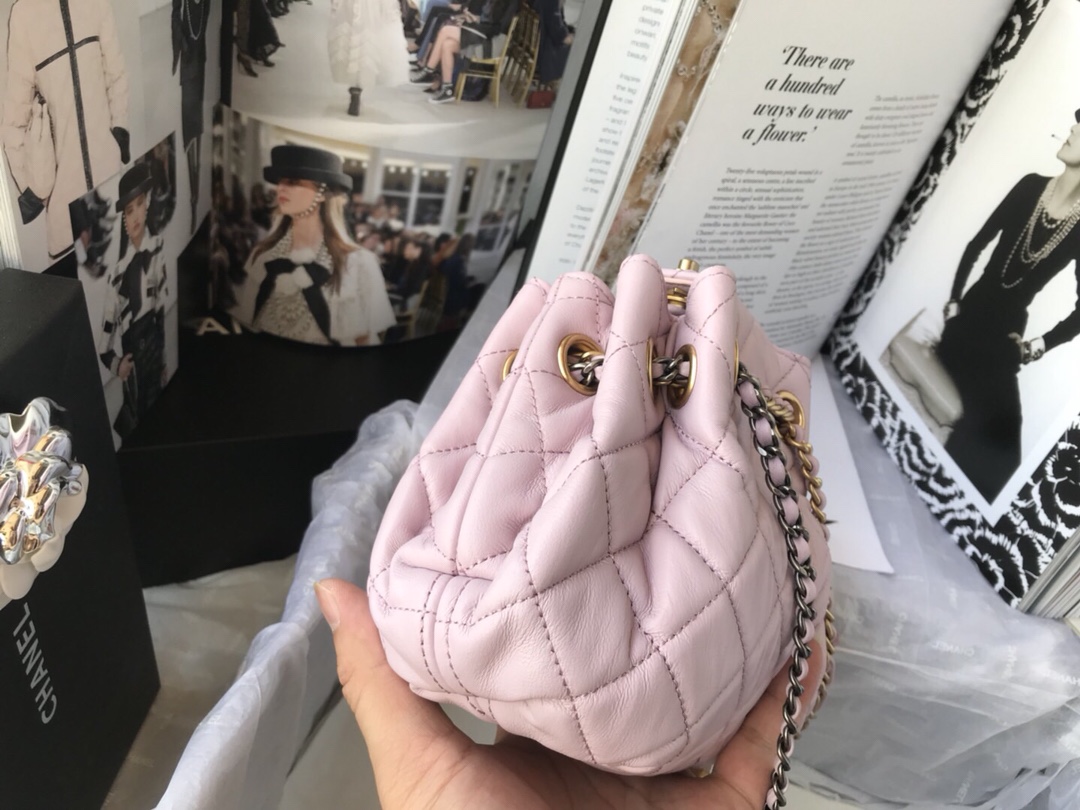 Ch**el Bucket bag AS1802 001