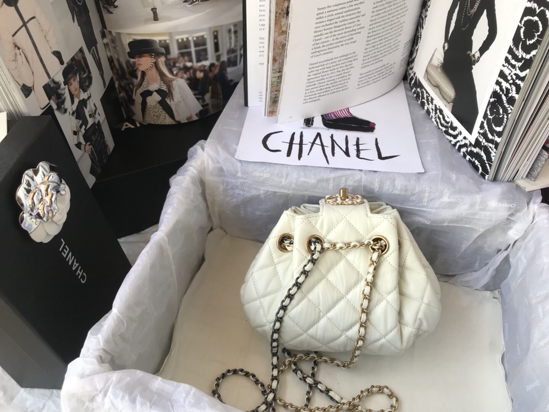 Ch**el Bucket bag AS1802 002