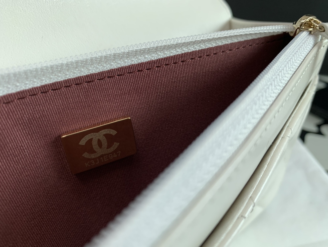 Ch**el Calfskin Wallet On Chain Woc Bag 002