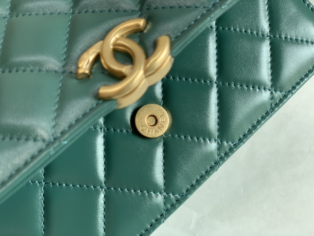 Ch**el Calfskin Wallet On Chain Woc Bag 005