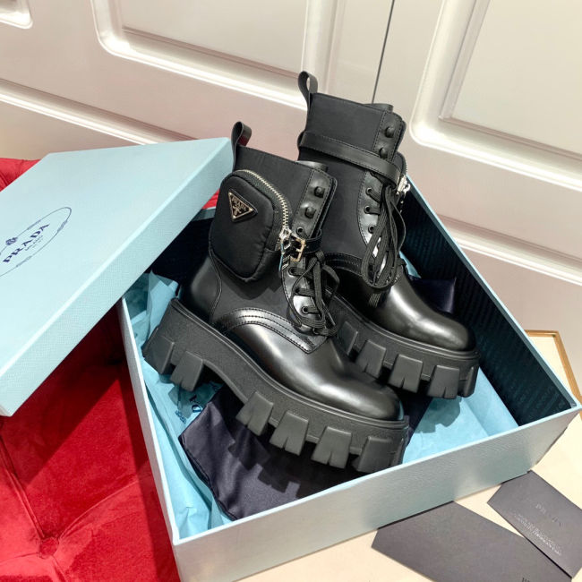 Pra*a Boots